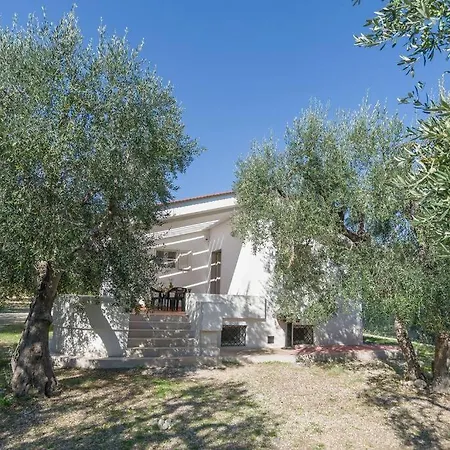 Punta Grugno Villa *